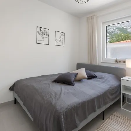 Appartement Marnja *