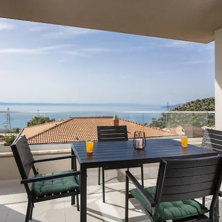 Marnja Appartamento Makarska